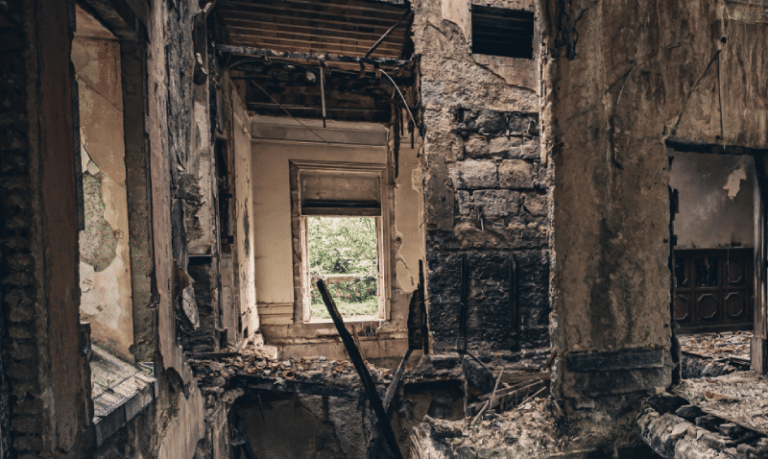 Brandschaden Sanierung Notruf